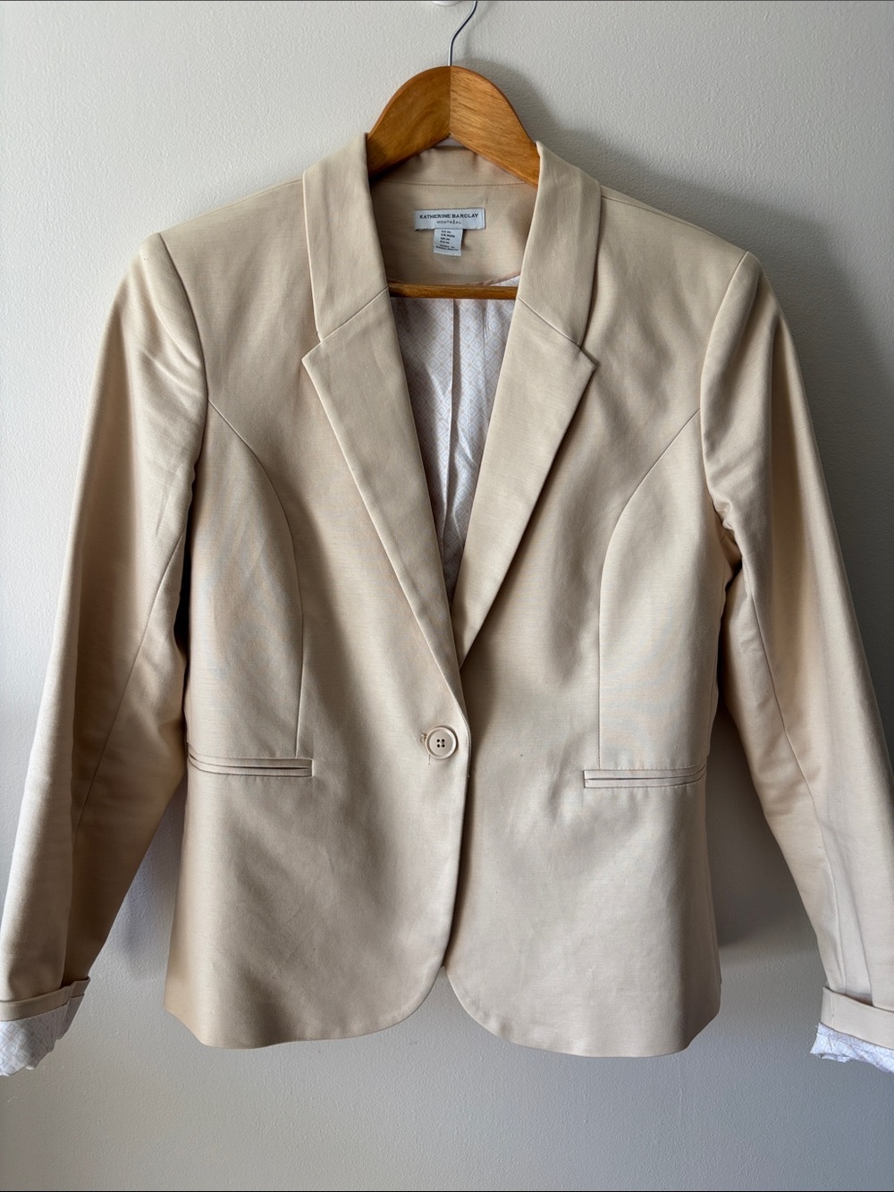 Katherine Barclay Cream Single-Button Tailored Blazer
